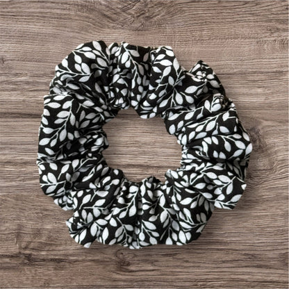 White Floral Scrunchie SMALL